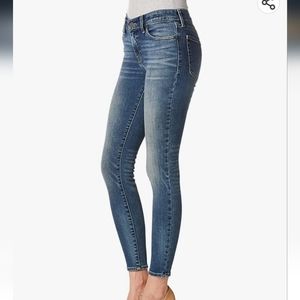 Lucky Brand "Ava" mid-rise ankle jeans size 8 /29, antique wash